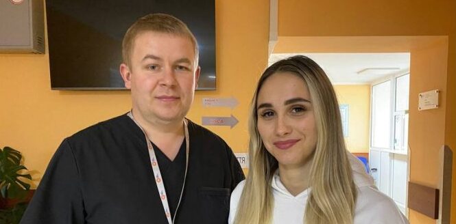 20-річній львів‘янці з пухлиною наднирника провели операцію в режимі 3D