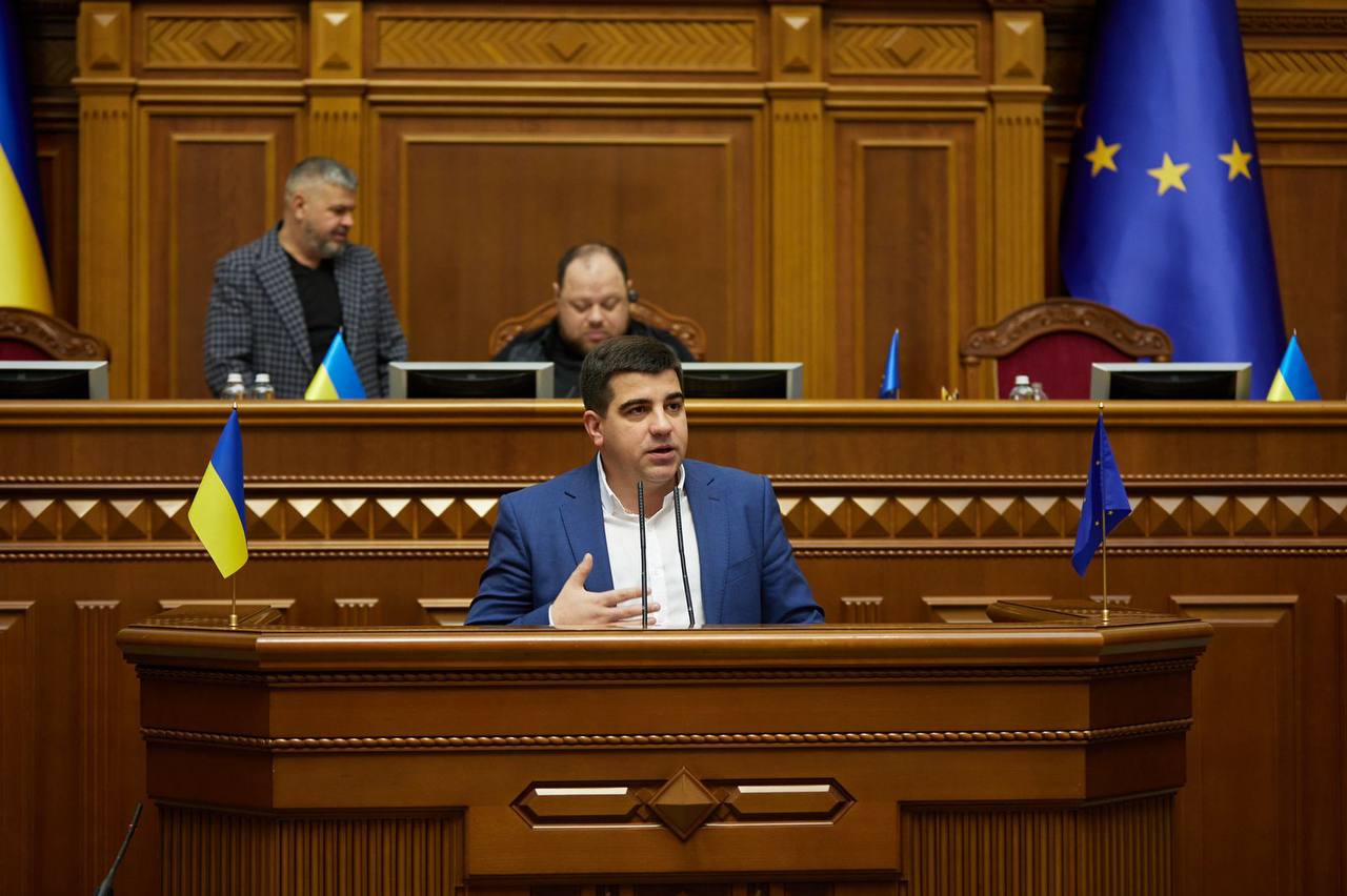 «Потрібно обрубати російські коріння в церкві, медіа та політиці», – Бакунець