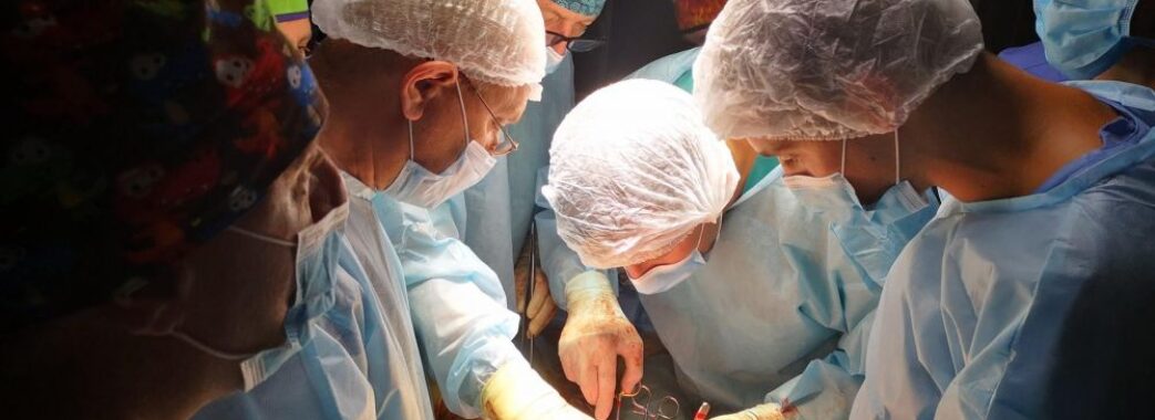 Чоловік після смерті врятував життя п’ятьом людям: львівські медики пересадили органи від померлого донора