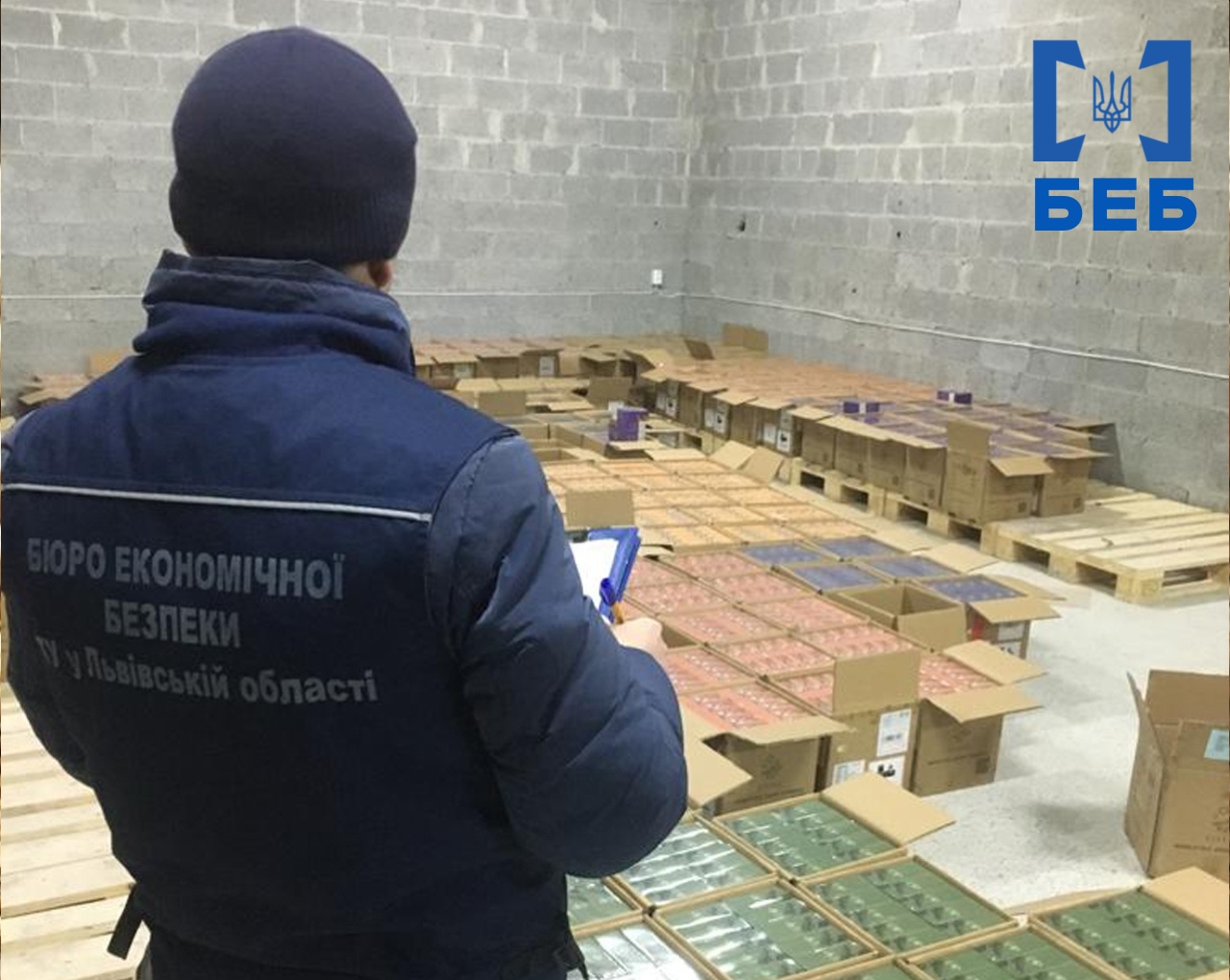 На Львівщину без розмитнення завезли електронні сигарети на понад 15 млн грн