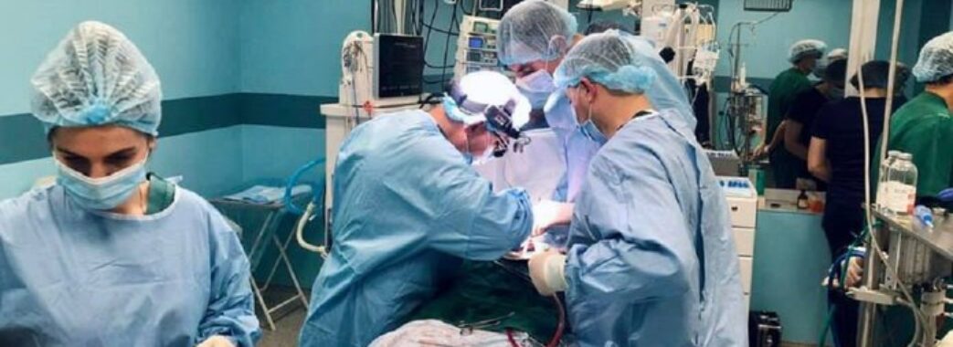 Львівські лікарі пересадили пацієнту легені від посмертного донора (ВІДЕО)