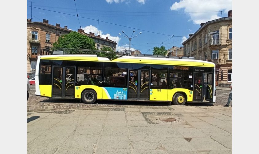 На львівські вулиці виїхав тестовий тролейбус з автономним ходом