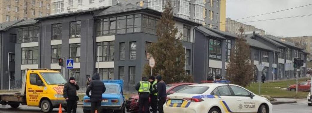 У Львові в ДТП постраждала 59-річна пасажирка «Жигулів»