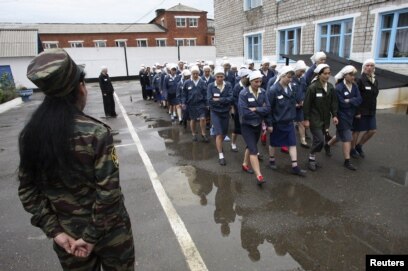 На окупованих територіях ворог вербує  на війну засуджених жінок, – Генштаб