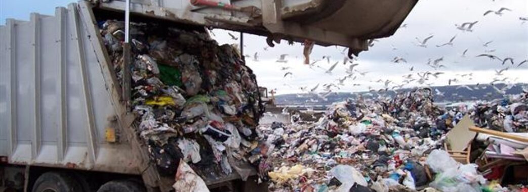 На Жовківщині мешканці двох сіл протестують проти облаштування сміттєзвалища на їх території