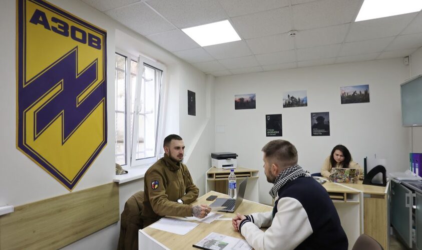 У Львові відкрили рекрутинговий центр «Азову»: як записатись