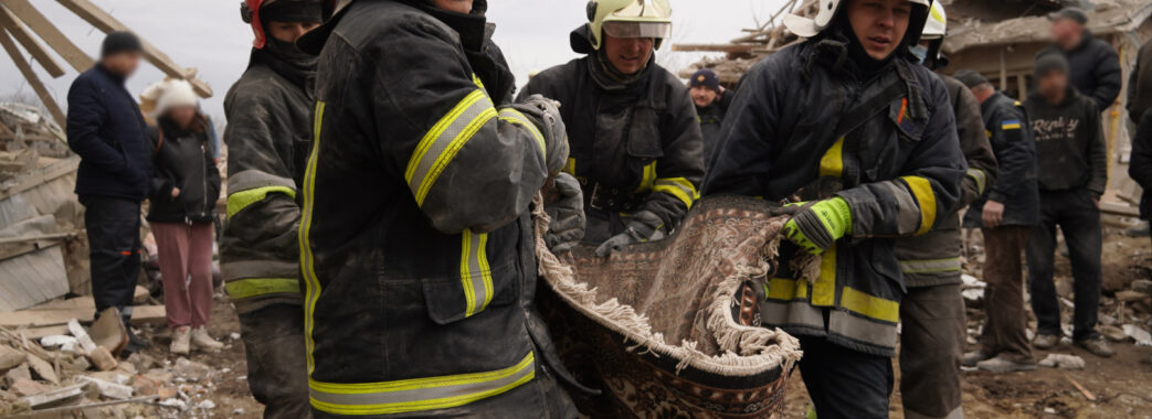 Під завалами знайшли тіло п’ятої жертви російської ракети на Золочівщині