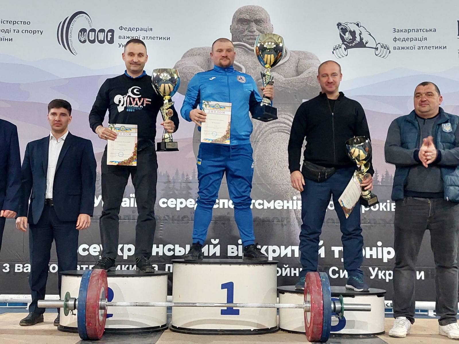 Важкоатлетки зі Львівщини вибороли 3 місце на Кубку України