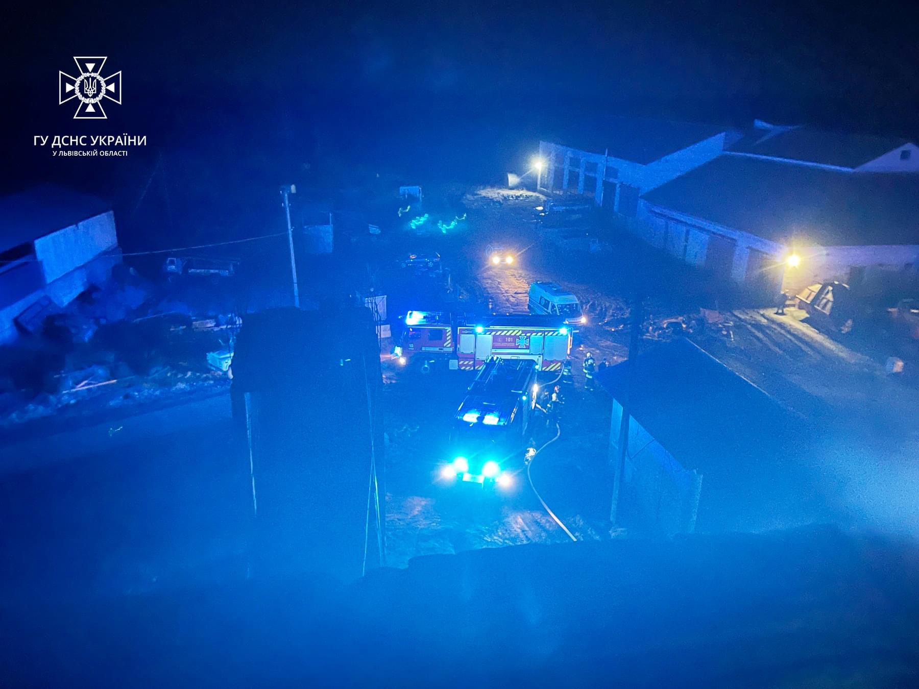 У Червонограді горіло підприємство
