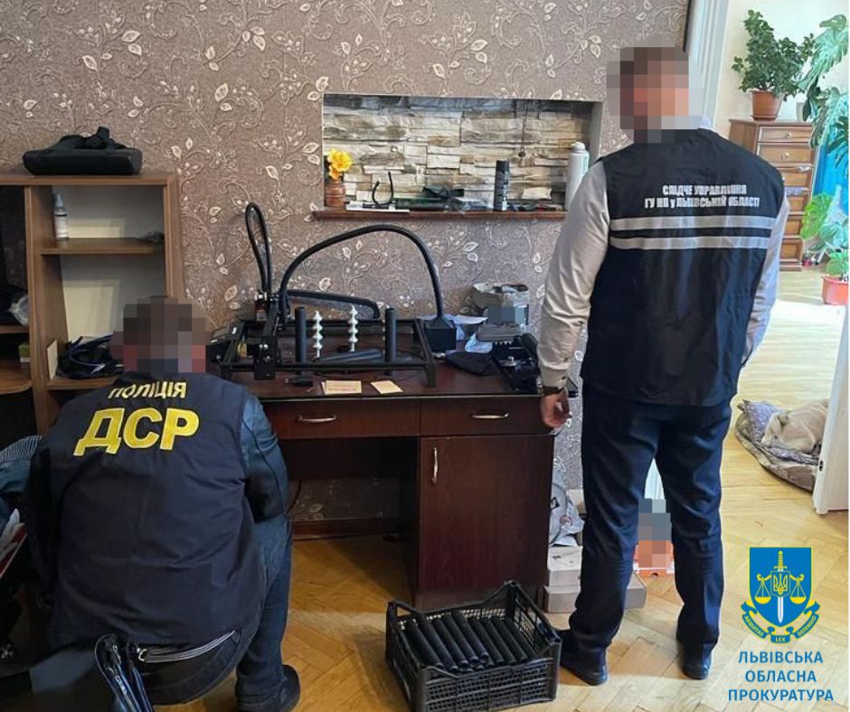 У Львові викрили незаконне виробництво глушників до зброї