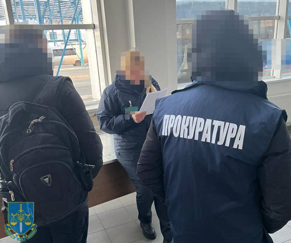 На Львівщині інспектора митного поста викрили на повторному хабарі