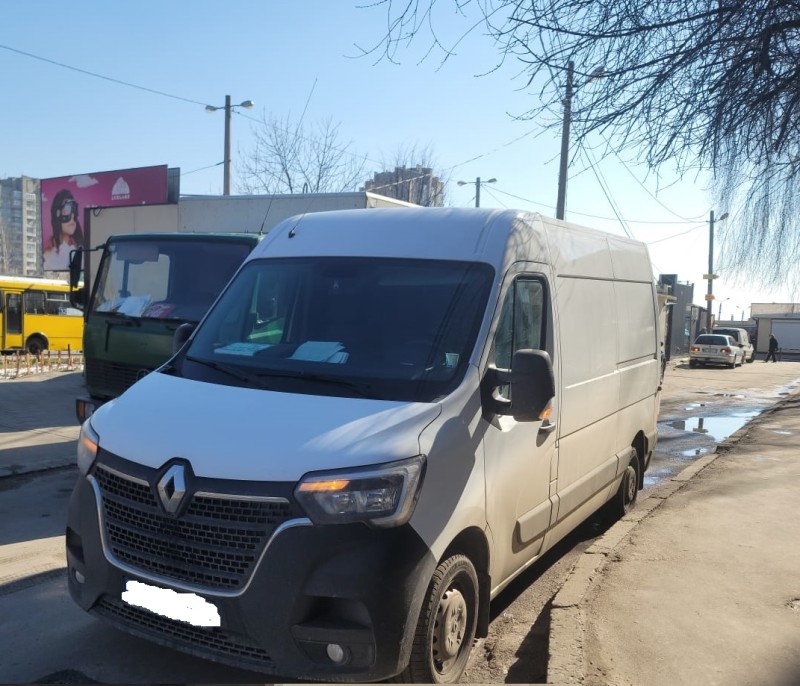На Сихові у Львові мікроавтобус збив літню жінку