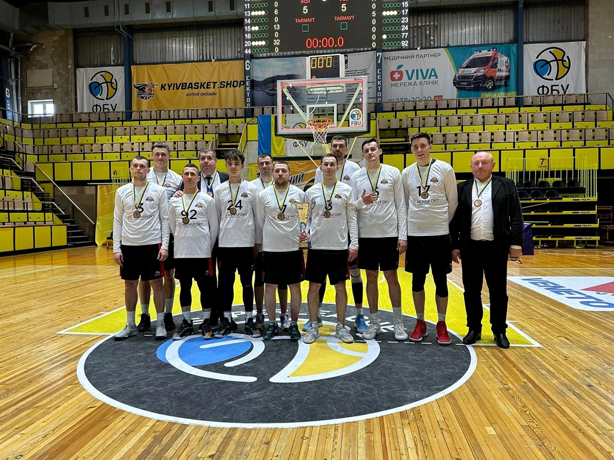 Баскетболісти з Самбора посіли третє місце на Чемпіонаті України