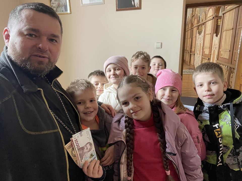 Школяр із Золочева зібрав 12 500 грн на дрон для військових