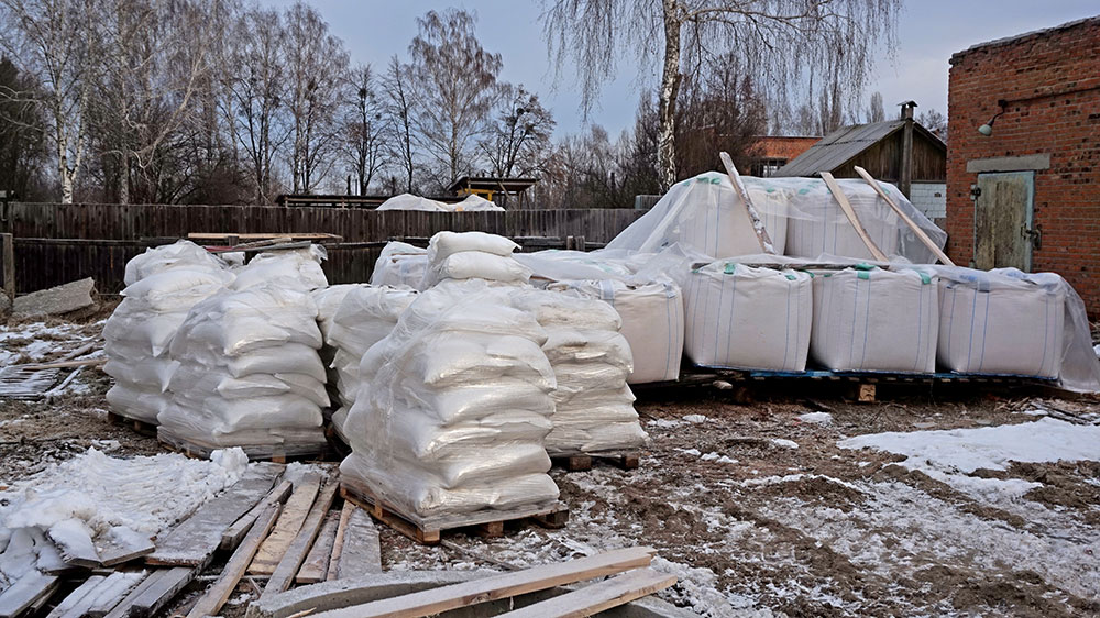 У 5 разі більше, ніж у 2020 році: Самбір закупив 145 тонн солі