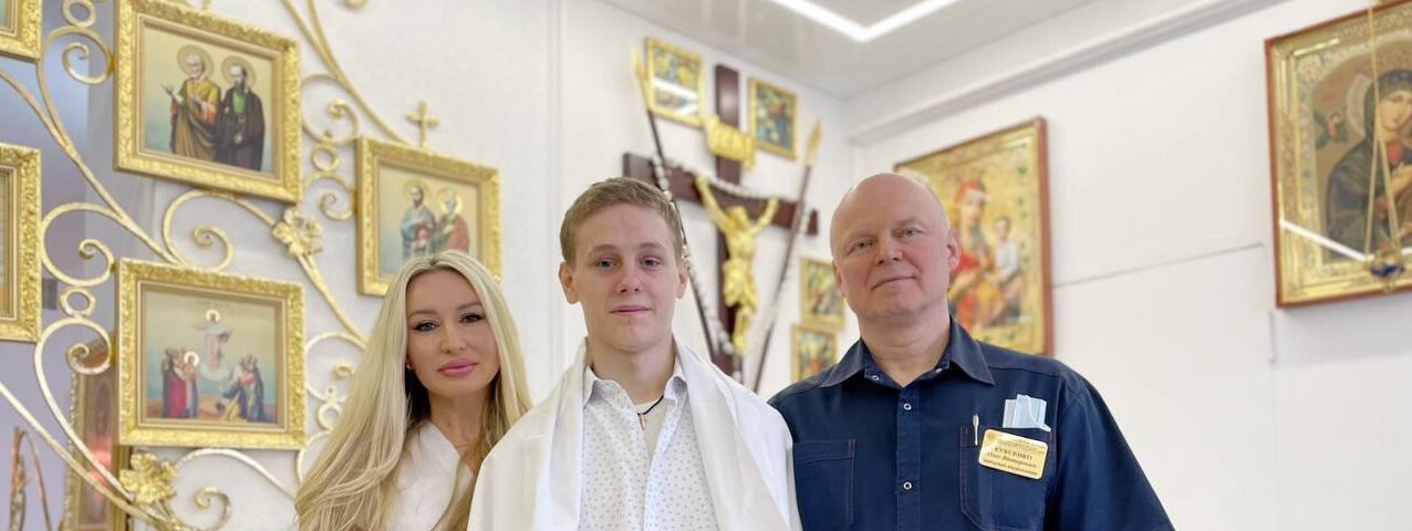 Поранений 16-річний Микита з Бахмута прийняв хрещення у львівській лікарні (ВІДЕО)