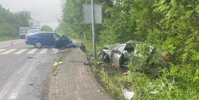 На трасі «Львів – Самбір» трапилась потрійна аварія: водій загинув на місці