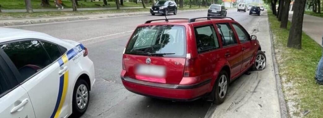 У Львові п’яний водій вчинив аварію при поліцейських