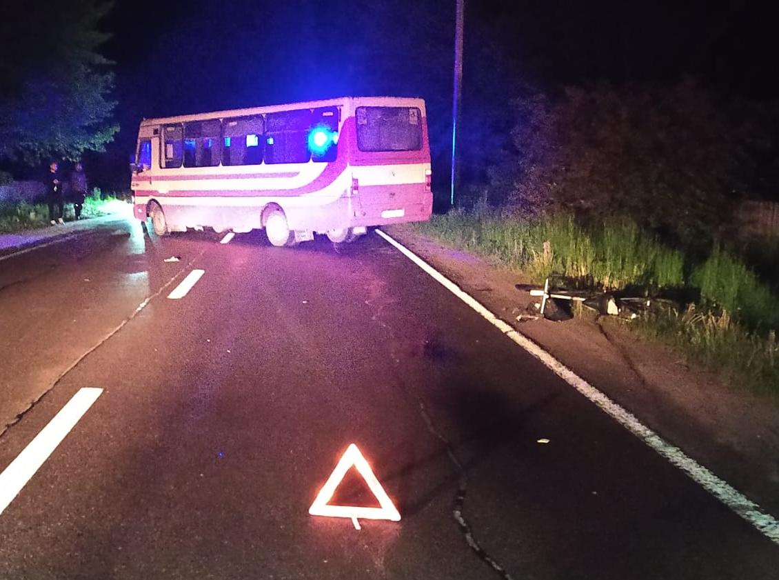 На Львівщині водій маршрутки збив на смерть 55-річного велосипедиста