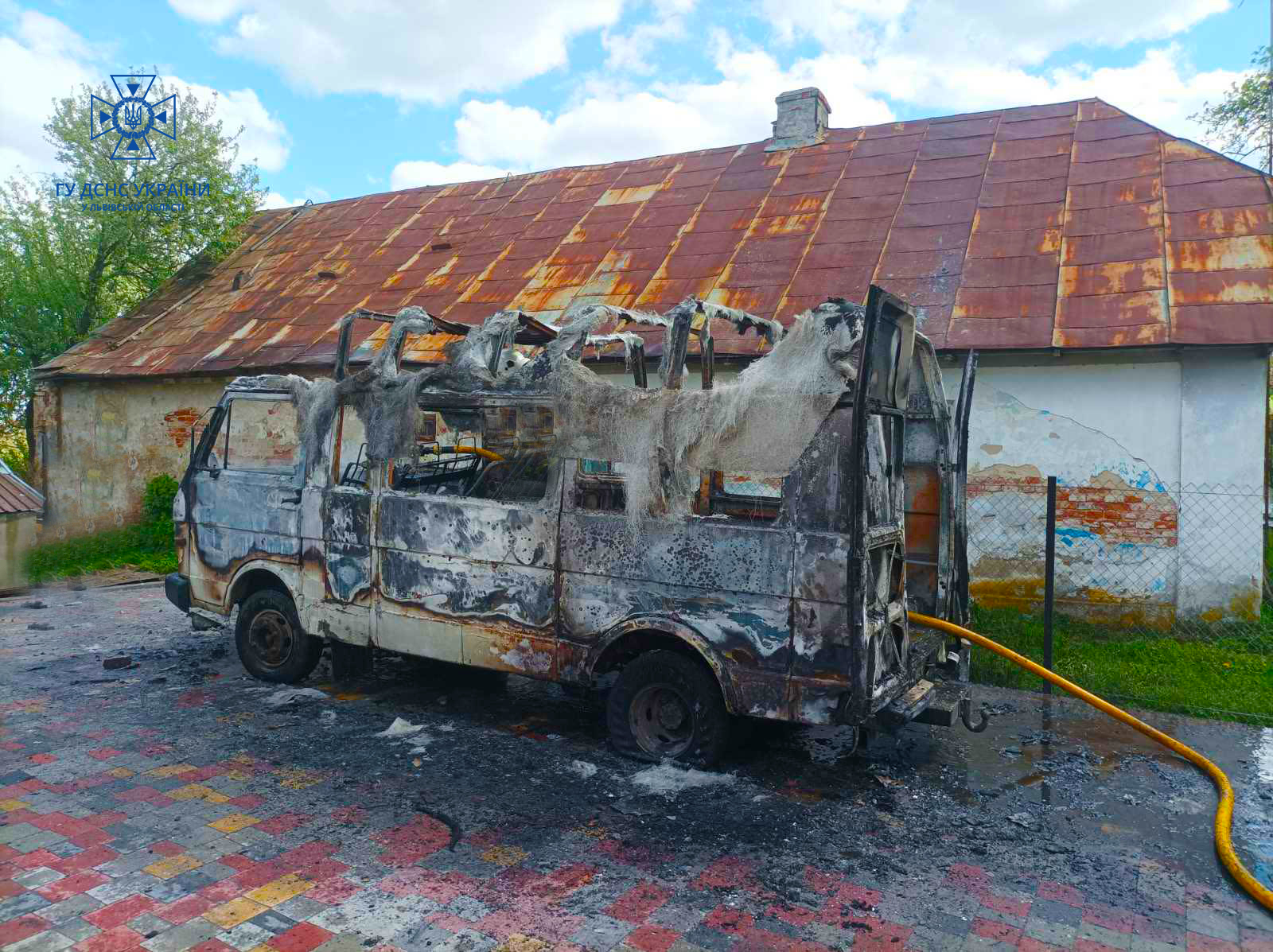 У Львівському районі вщент згорів автомобіль