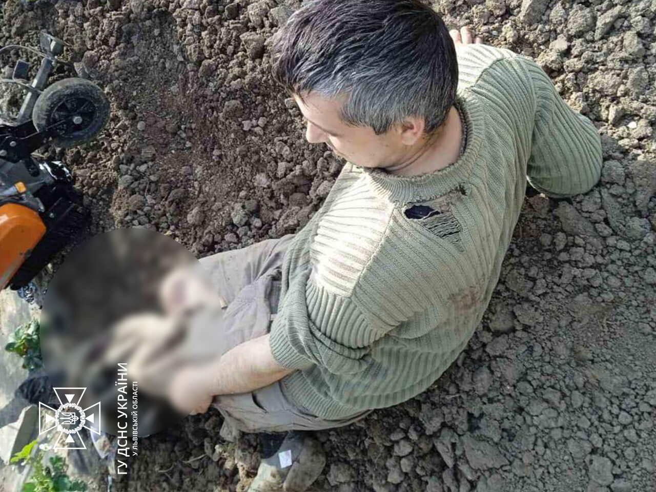 На Дрогобиччині мотоблок травмував ногу 38-річному чоловіку