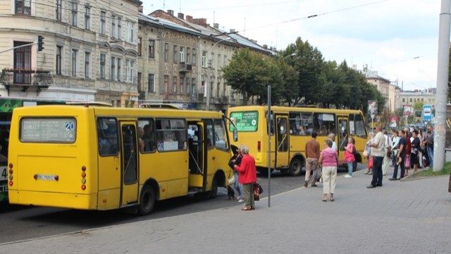 У Львові продовжать автобусний маршрут №17