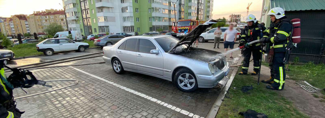 За минулу добу на Львівщині горіли два автомобілі