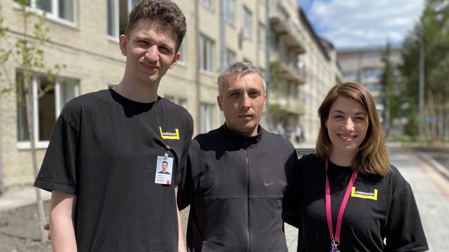 Випередив найоптимістичніші прогнози: у Львові поставили на ноги воїна, що отримав поранення на Донеччині