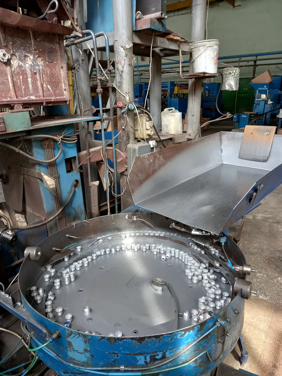 Жителі Львівщини обміняли вже понад 1,6 млн ламп розжарювання