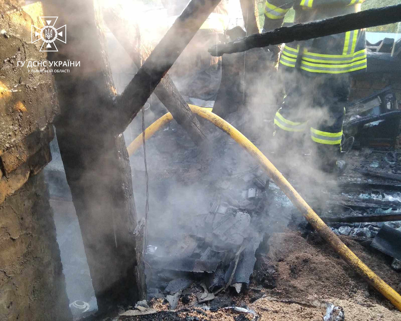 На Золочівщині горів житловий будинок