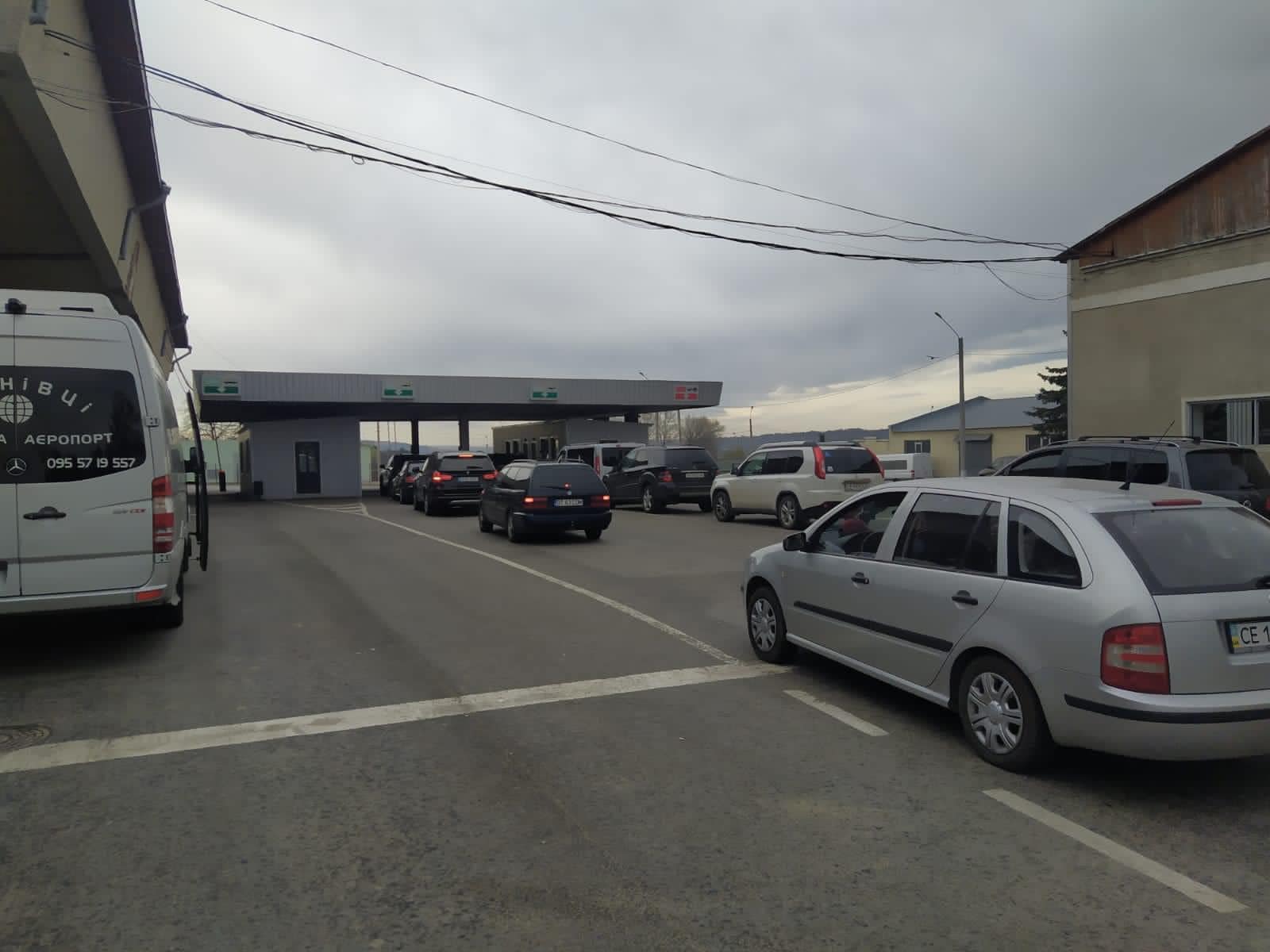 Польські фермери заблокували рух вантажівок через ПП “Шегині”