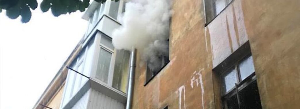 У Львові пожежники врятували 87-річну жінку з задимленої квартири