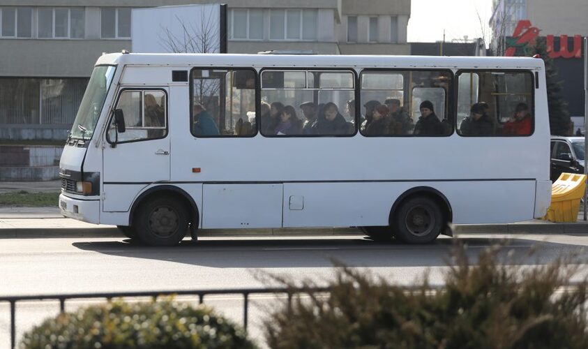 Відсьогодні у Львові безготівкова оплата діє на ще одному автобусному маршруті