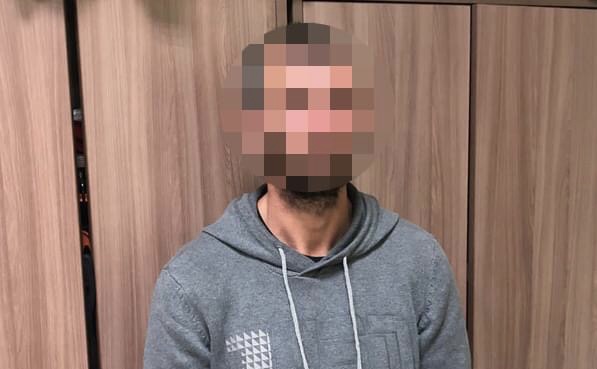 Вкрав у військового цінні речі на кладовищі: 36-річного львівʼянина затримали у Києві