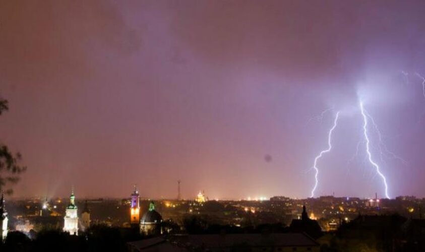 Град, гроза та вітер: якою буде погода у Львові завтра, 29 червня