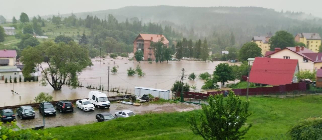 У Східниці вирує негода: затопило 40 домогосподарств (ВІДЕО)