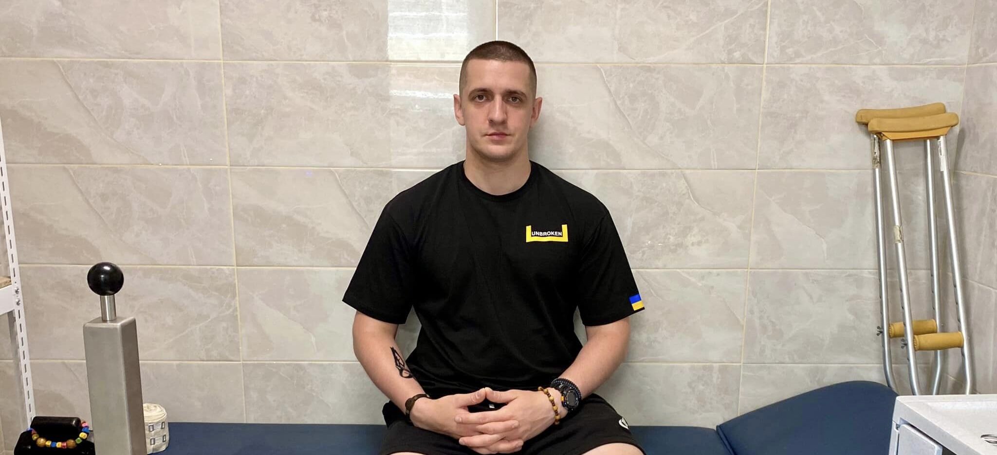 Боєць, який втратив ногу в боях за Соледар, отримає свій перший тимчасовий протез