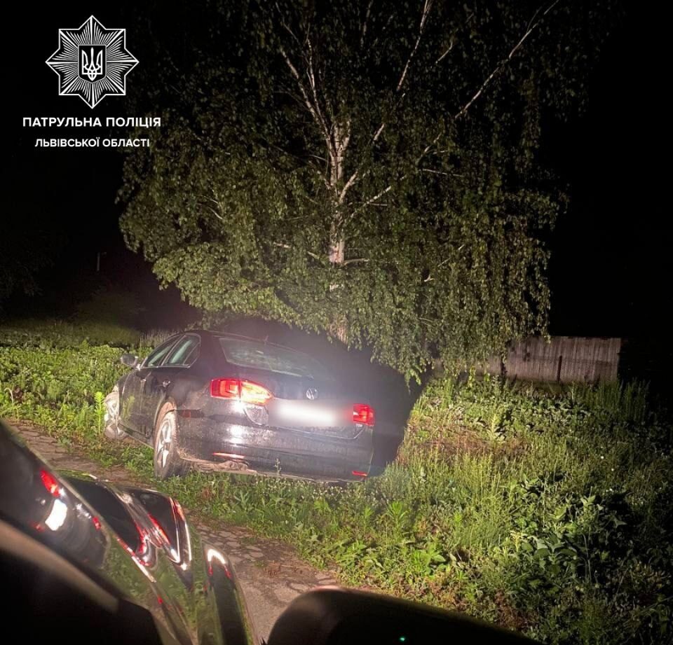 На Львівщині цієї доби п’яні водії вчинили дві аварії