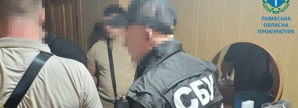 Принижував ЗСУ та виправдовував росіян: СБУ затримала блогера із Дрогобича (ВІДЕО)