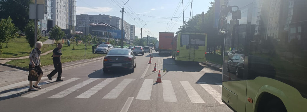 У Львові водій вантажівки збив на смерть 71-річну жінку