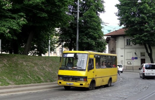 У Львові запрацює безготівкова оплата на ще одному маршруті