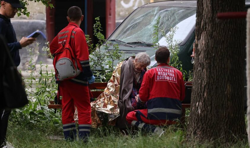 Троє досі у лікарні: медики розповіли про стан постраждалих внаслідок ракетного удару по Львову