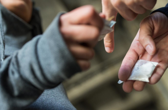 В Новому Роздолі судитимуть чоловіка, який продавав наркотики у власній квартирі