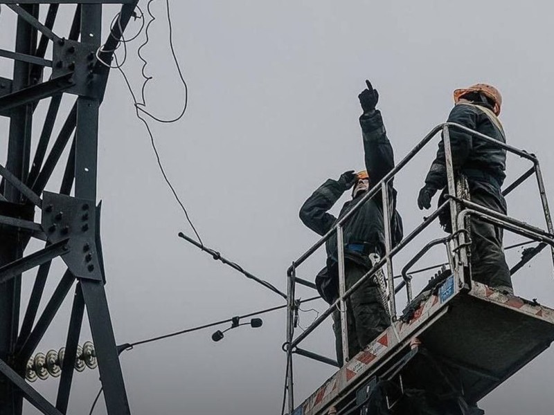 Через негоду на Львівщині понад пів сотні населених пунктів залишаються без електропостачання
