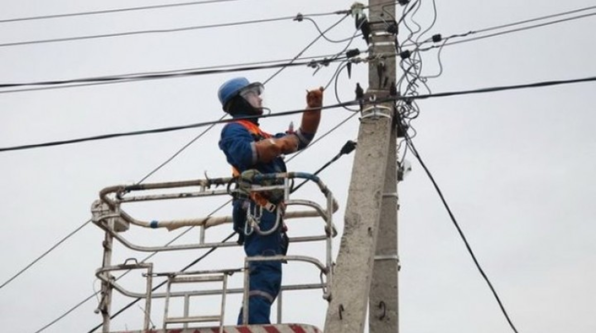 Через негоду понад 40 населених пунктів на Львівщині знеструмлені