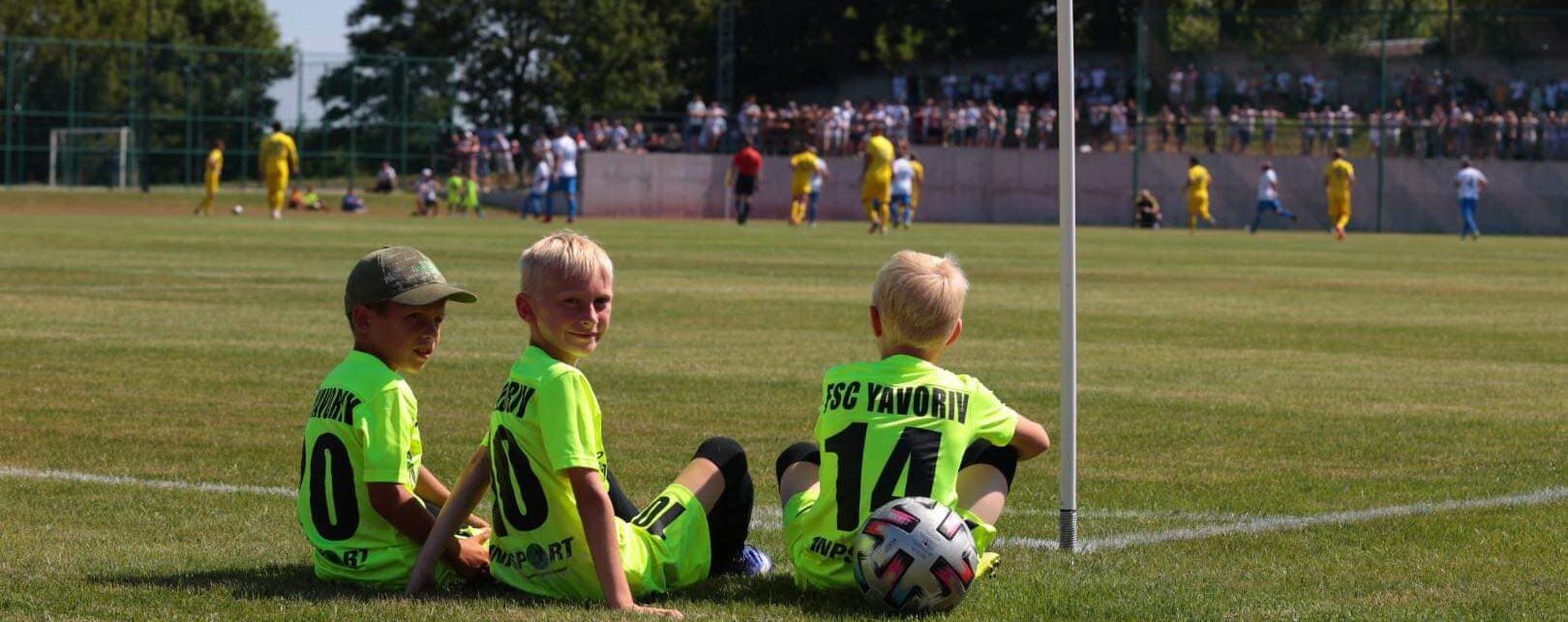 У Яворові відкрили стадіон, який ремонтували два роки