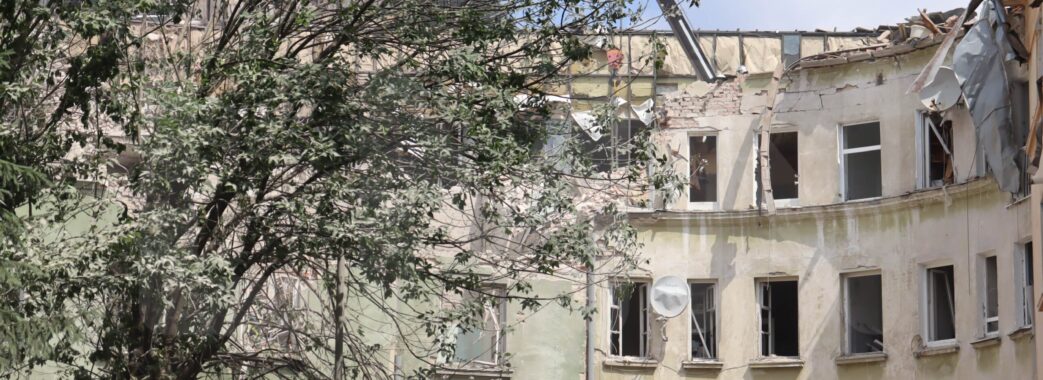 Мешканцям зруйнованих ракетою будинків у Львові виплачуватимуть щомісячну допомогу