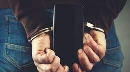 Вкрали гроші та 2 телефони: на Стрийщині судитимуть двох чоловіків, які пограбували пенсіонерку