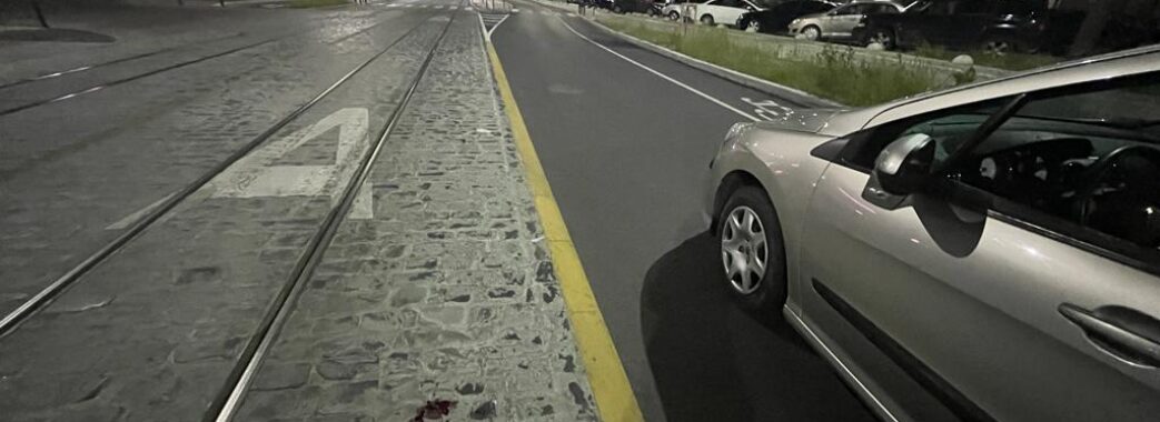 Пізно ввечері у Львові нетверезий водій збив 49-річного пішохода