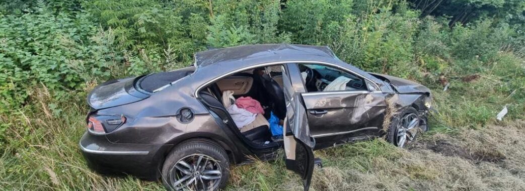 На Львівщині авто зіткнулось з вантажівкою: є загиблий